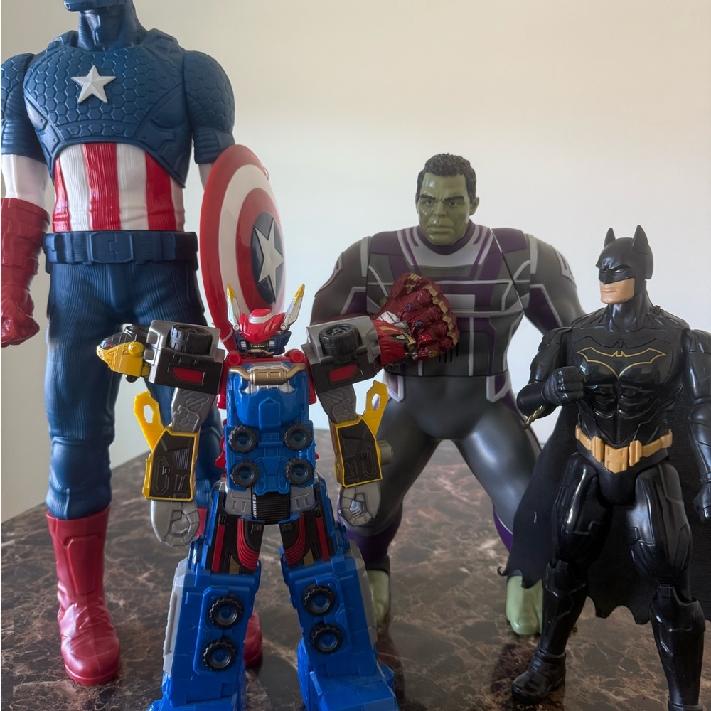 Superhero Action Figure Set - Multicolor